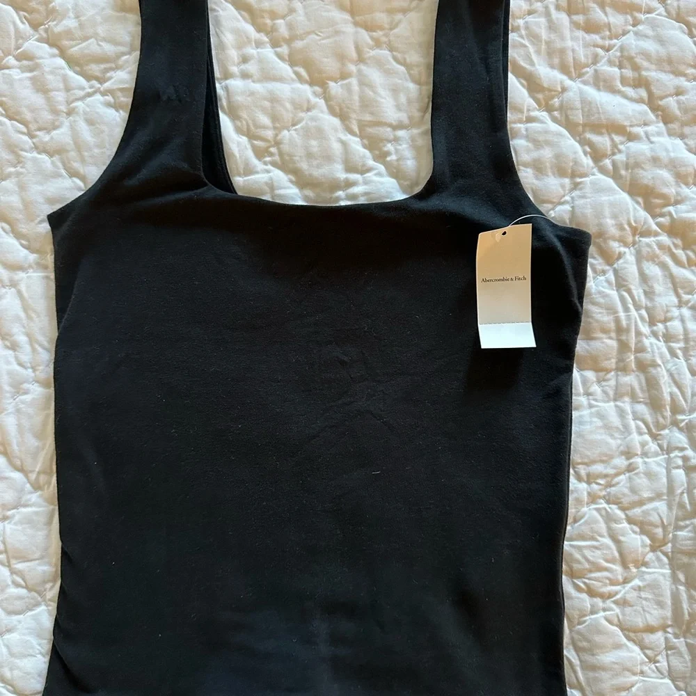 Abercrombie & Fitch Black Tank Top - Picture 2 of 3